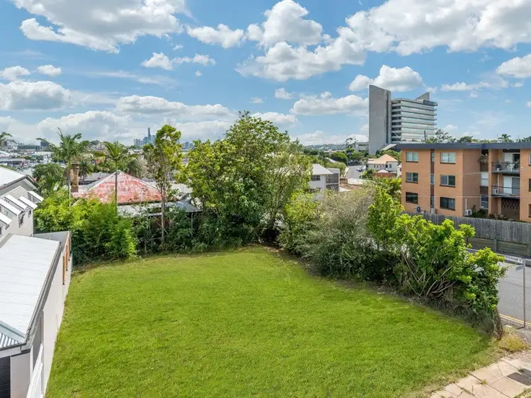 27 Lever Street, Albion QLD 4010