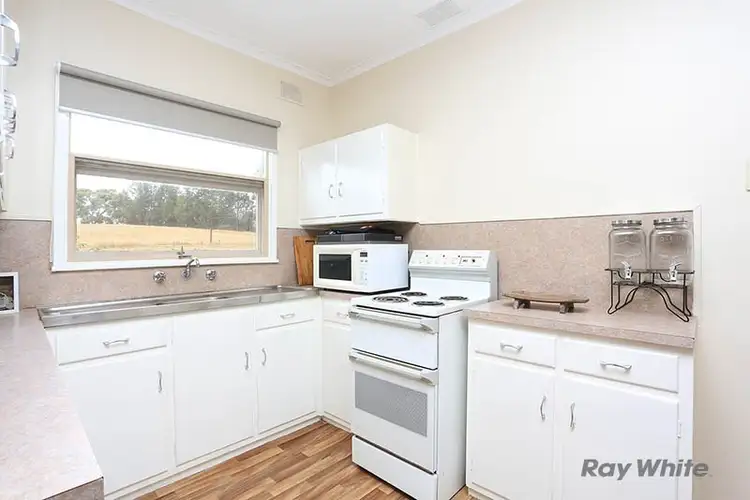 Sixth view of Homely house listing, 10 Noble Road, Clare SA 5453