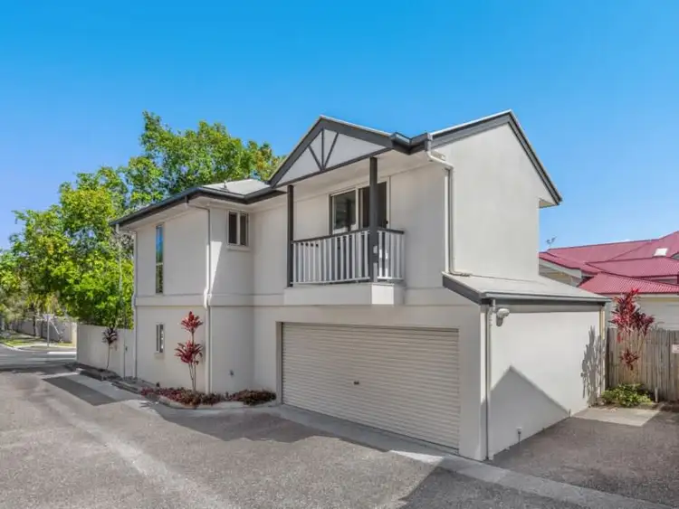 2/151 School Road, Yeronga QLD 4104