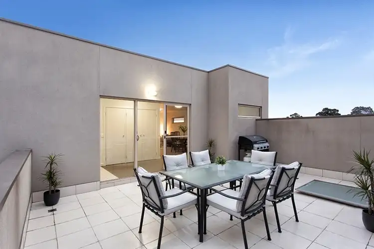 19/225 Koornang Road, Carnegie VIC 3163