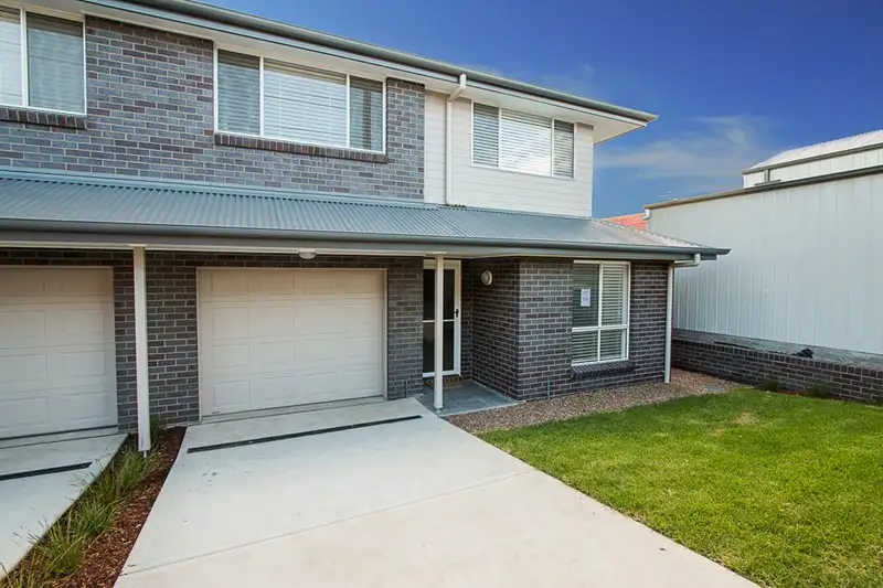 Main view of Homely townhouse listing, 2/4E Kemp Street, Wallsend NSW 2287