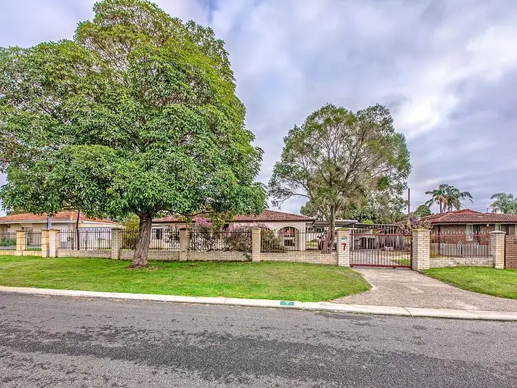7 Yeaman Court, Koondoola WA 6064