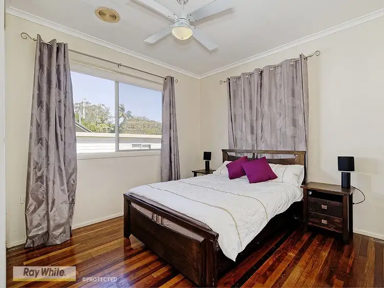 Fifth view of Homely house listing, 127 Elizabeth Avenue, Clontarf QLD 4019