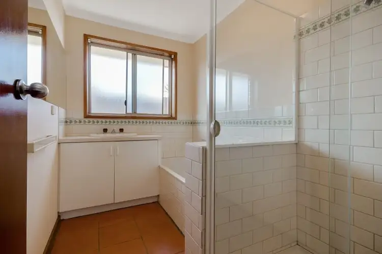 Seventh view of Homely house listing, 4 Grange Court, Corio VIC 3214