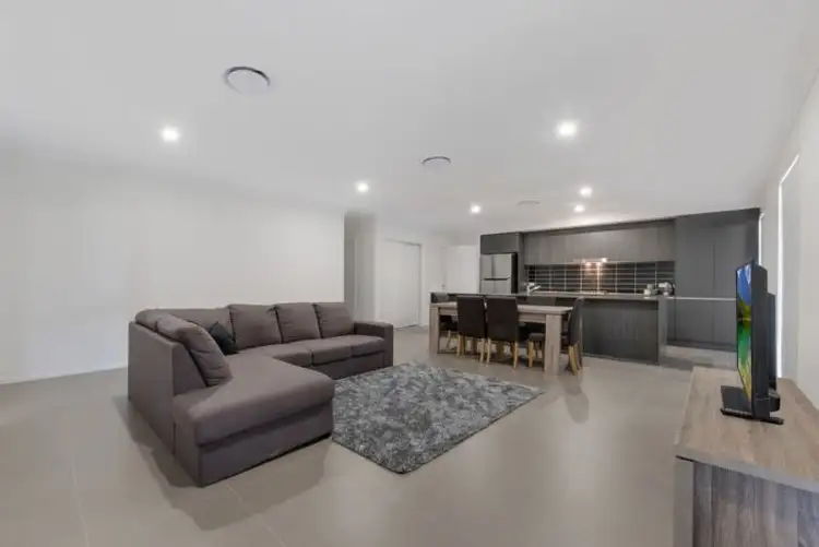 8 Taranga Street, Gledswood Hills NSW 2557
