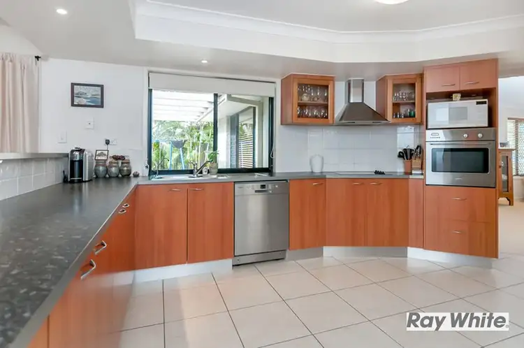 33 Edenbrooke Drive, Sinnamon Park QLD 4073