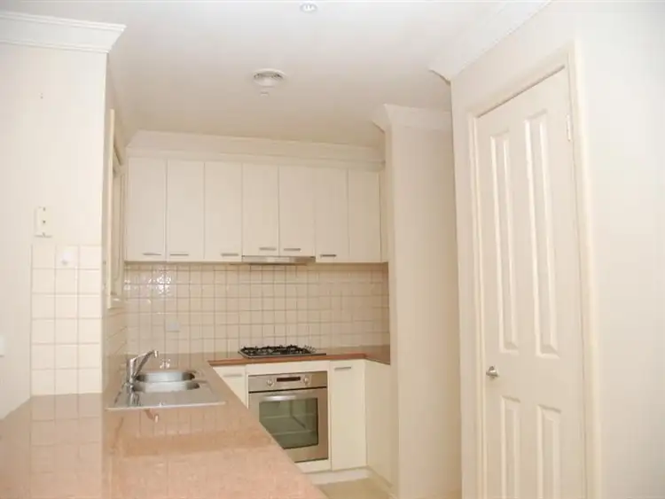 Fifth view of Homely house listing, 2/24 Silvercreek Court, Lynbrook VIC 3975