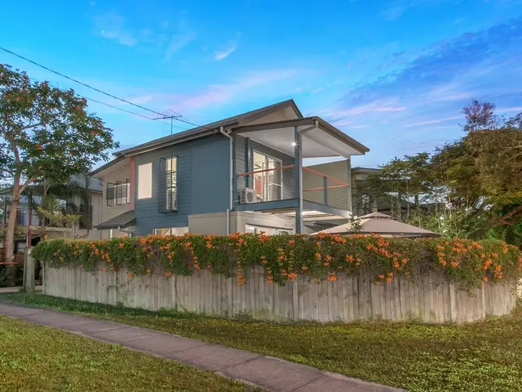 Main view of Homely townhouse listing, 47 Barton Road, Hawthorne QLD 4171