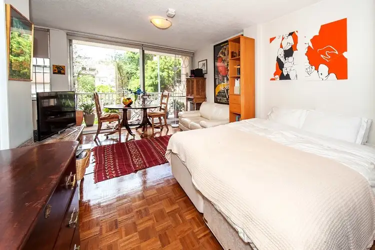 Third view of Homely studio listing, 102/76 Roslyn Gardens, Rushcutters Bay NSW 2011