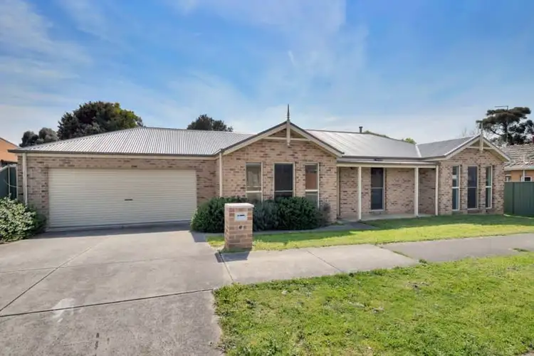 2a Dallas Avenue, Mount Clear VIC 3350