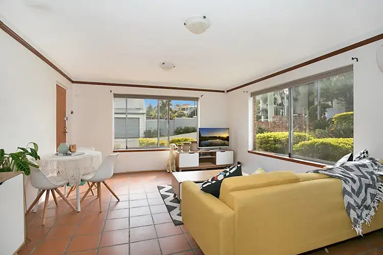 1/196 Hedges Avenue, Mermaid Beach QLD 4218