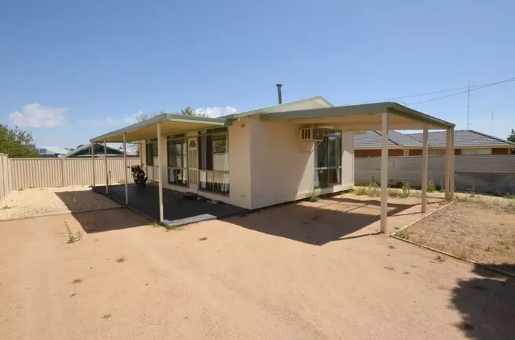 7 Hinkler Avenue, Sebastopol VIC 3356