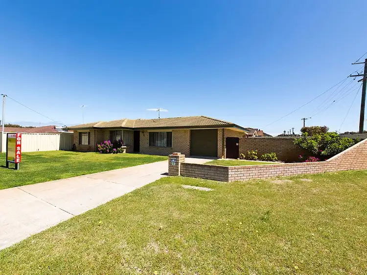 2 Foster Street, Safety Bay WA 6169