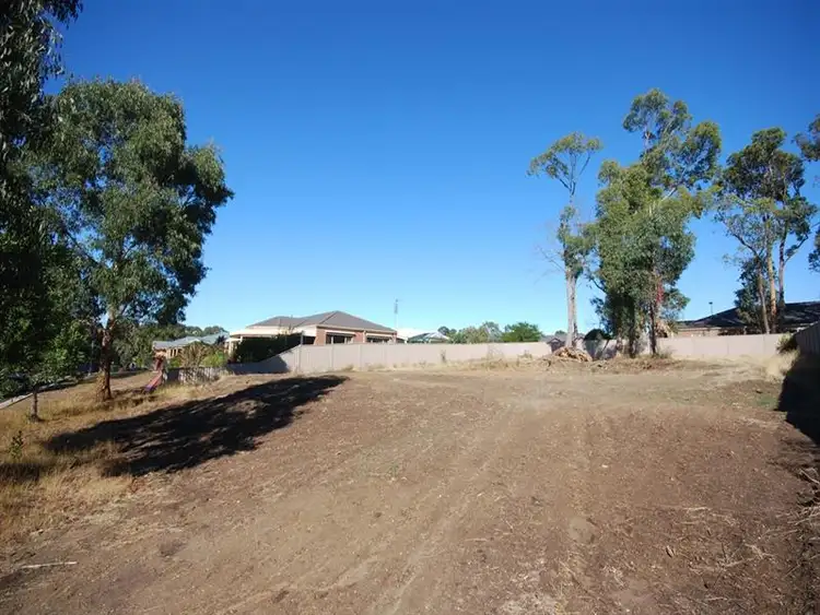 86 Hermitage Avenue, Mount Clear VIC 3350