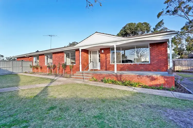 1 Amoore Avenue, Highton VIC 3216