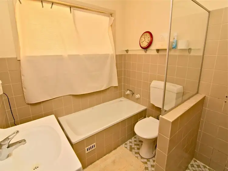 Sixth view of Homely house listing, 8 Warilda Street, Saratoga NSW 2251