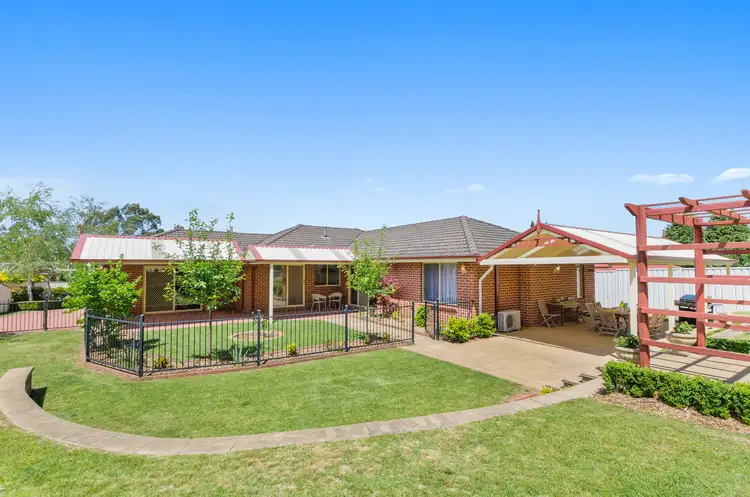 16 Links Place, Mittagong NSW 2575