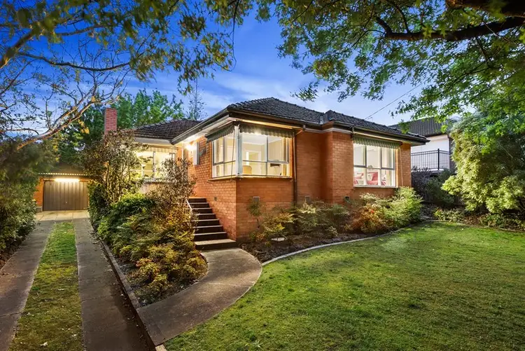 36 Howitt Drive, Templestowe Lower VIC 3107