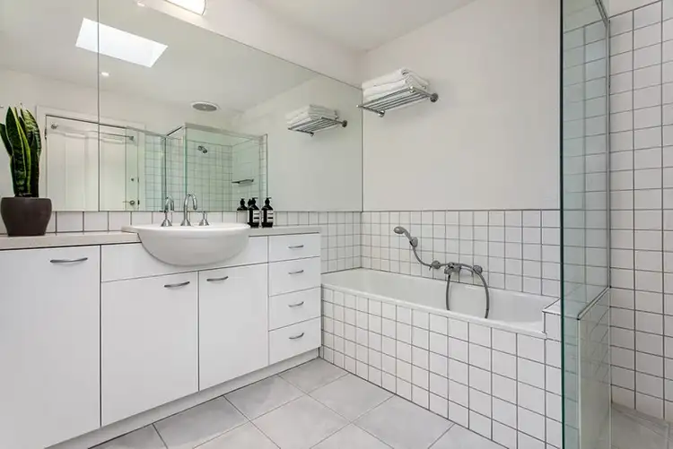 Fifth view of Homely house listing, 7 Gladstone Avenue, Northcote VIC 3070