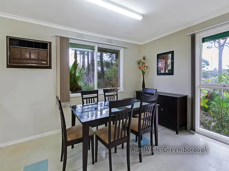Fifth view of Homely house listing, 2 Leslie Court, Lower Plenty VIC 3093