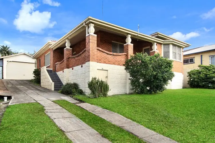 35 Rawlinson Avenue, Wollongong NSW 2500