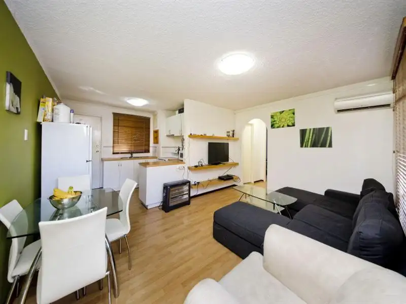 Main view of Homely unit listing, 3/155 Ninth Avenue, Inglewood WA 6052