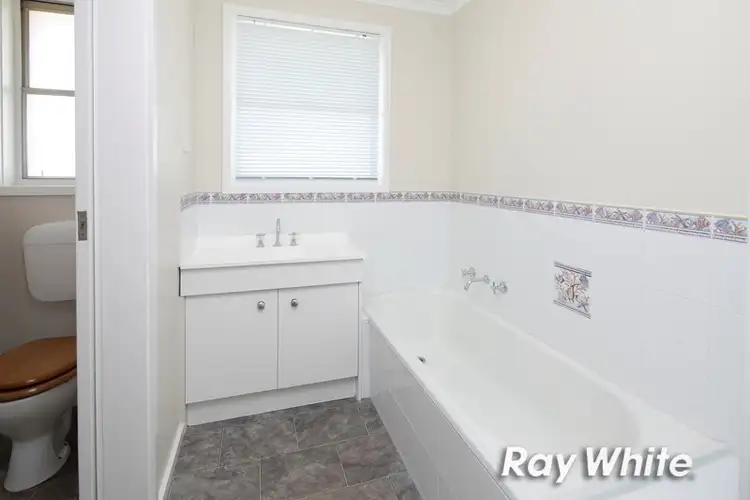 Sixth view of Homely house listing, 8 Indigo Court, Frankston North VIC 3200