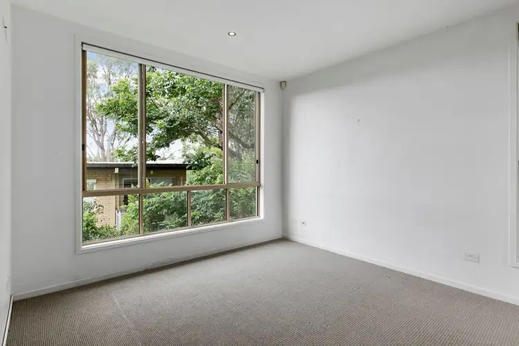 Fifth view of Homely apartment listing, 2/76 Durham Street, St Lucia QLD 4067