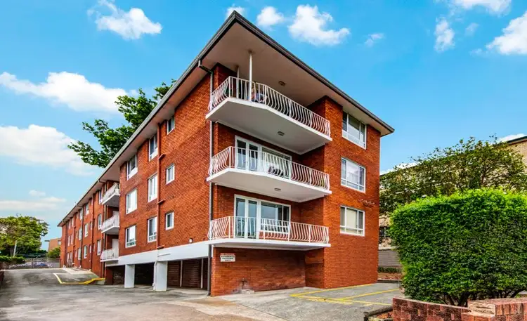 1/27 Wharf Road, Gladesville NSW 2111