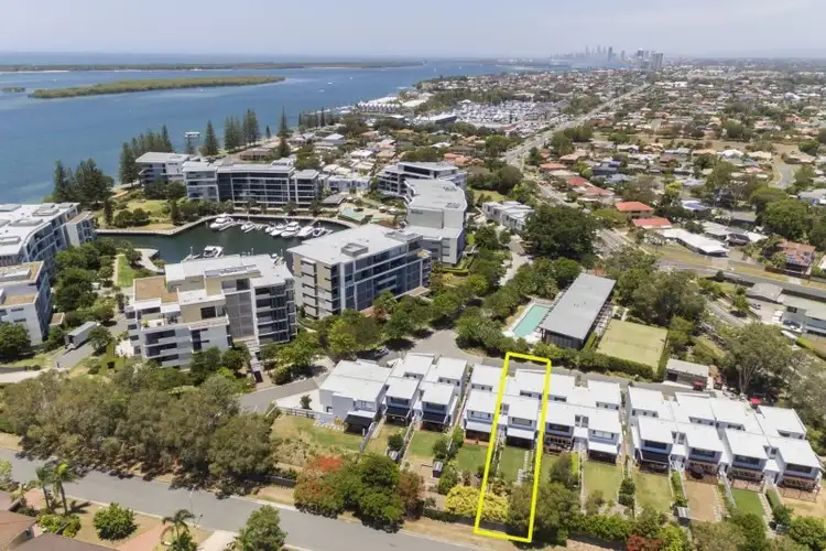 21/323 Bayview Street, Hollywell QLD 4216