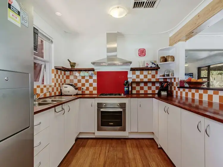 Seventh view of Homely house listing, 24 Inkpen Way, Orelia WA 6167