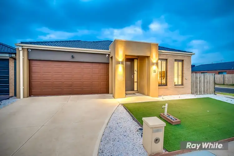 12 MERIVALE Drive, Truganina VIC 3029
