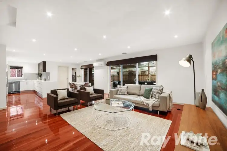 2/7 Valetta Crescent, Knoxfield VIC 3180