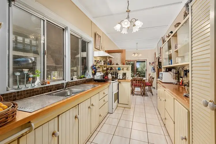Seventh view of Homely house listing, 10 Rowland Court, Gowrie Mountain QLD 4350