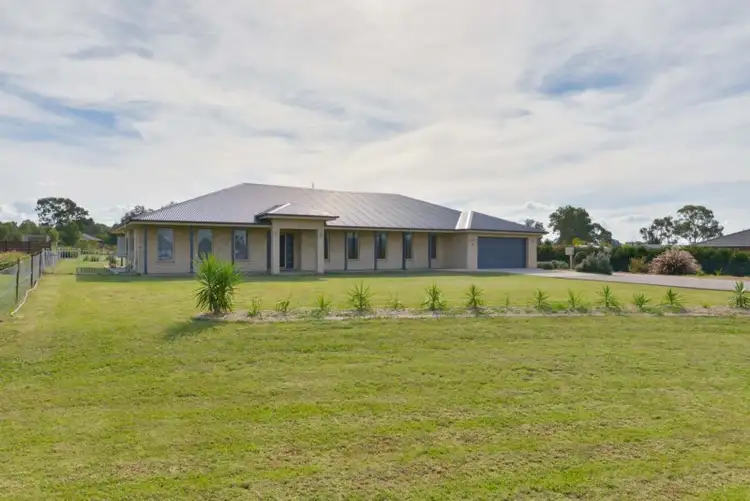 8 Edna Close, Tamworth NSW 2340