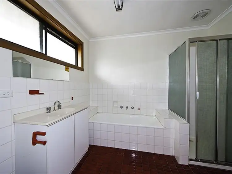 Sixth view of Homely house listing, 2 Hooper Street, Macleod VIC 3085