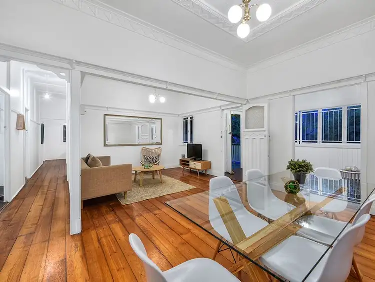 2 Maxwell Street, Clayfield QLD 4011