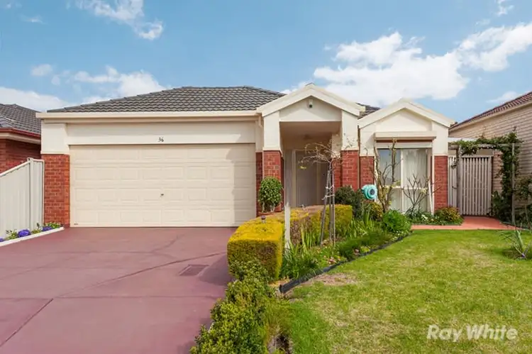 36 Cleland Way, Caroline Springs VIC 3023