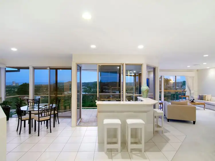 88 Doubleview Drive, Elanora QLD 4221