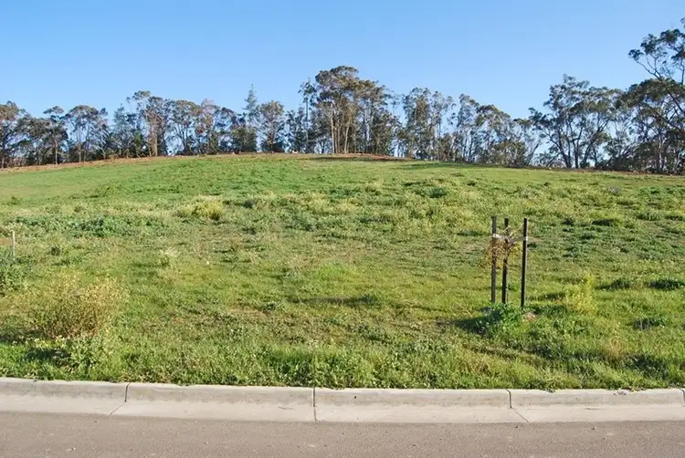 9 (Lot 39) Holmsgarth Court, Brown Hill VIC 3350