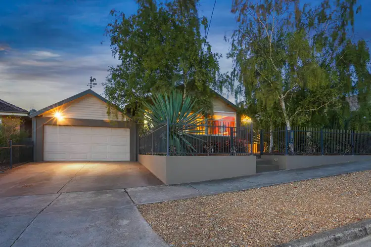 2 Evwick Crescent, Highton VIC 3216