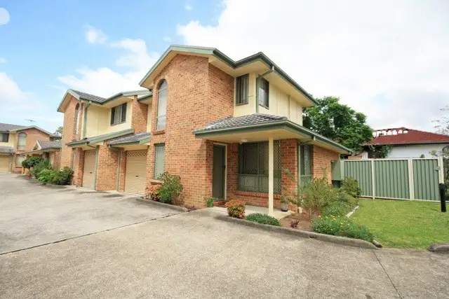8/61 Parliament Road, Macquarie Fields NSW 2564