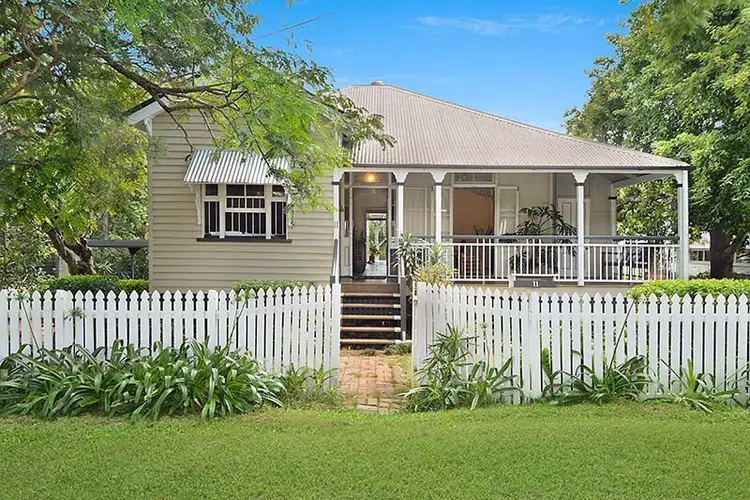 11 Howie Street, Clayfield QLD 4011