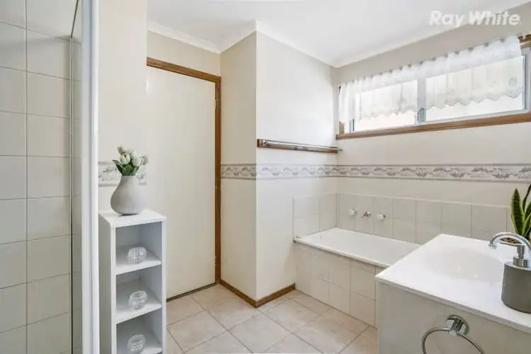 Seventh view of Homely house listing, 8 Joseph Court, Pakenham VIC 3810