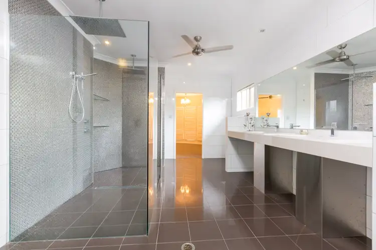 77 Dalrymple Esplanade, Innisfail Estate QLD 4860