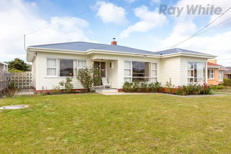 9 Correa Street, Howrah TAS 7018