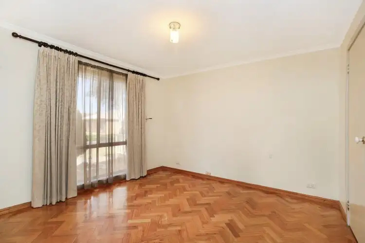 Sixth view of Homely house listing, 8 Woodlands Place, Lalor VIC 3075