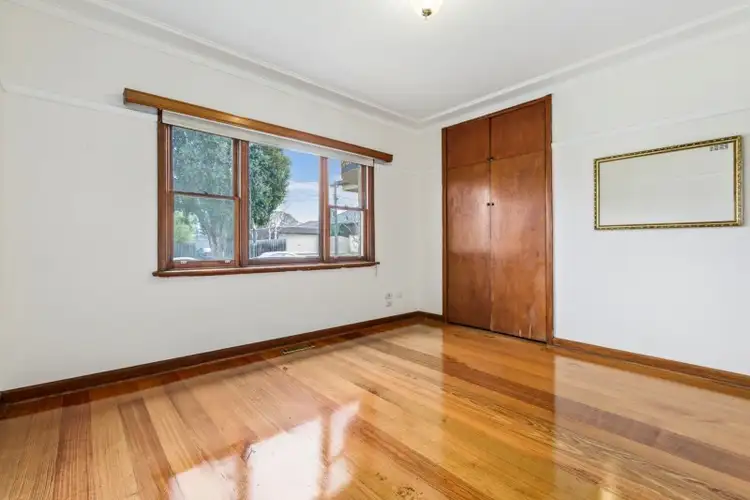 Fourth view of Homely unit listing, 1/30 Elora Road, Oakleigh South VIC 3167