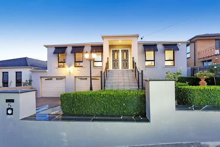 5 Corinella Street, Bell Post Hill VIC 3215