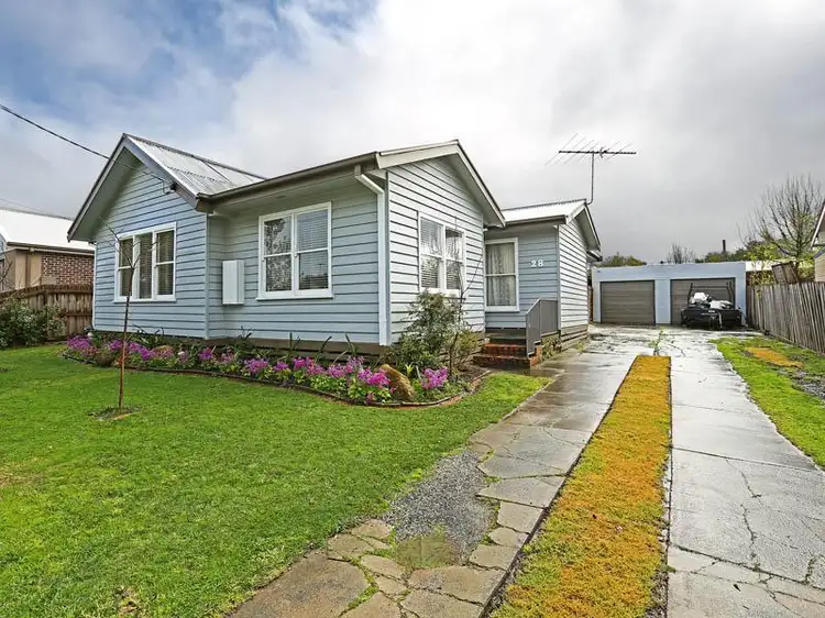 28 Summit Avenue, Belmont VIC 3216